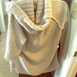 Tunic sweater great to wear with leggings